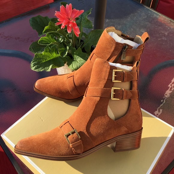 🔥Michael Kors booties - Picture 2 of 5